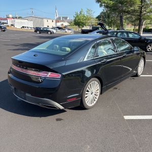 2017 Lincoln MKZ HYBRID RESERVE photo 8