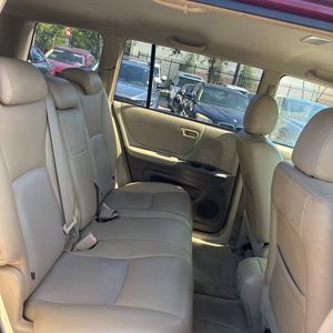 صورة مصغرة 34 لـ 2005 Toyota HIGHLANDER BASE