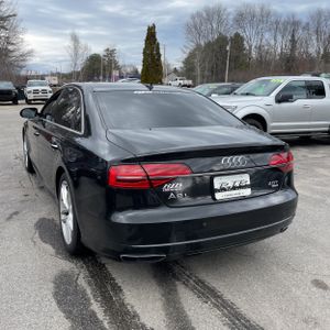 AUDI A8 4.0T SPORT - 5