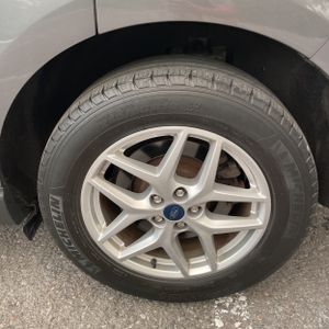 صورة مصغرة 18 لـ 2021 FORD EDGE SEL