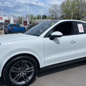 PORSCHE CAYENNE COUPE - 2