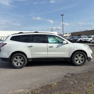 CHEVROLET TRAVERSE LT - 10