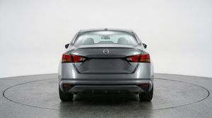 صورة 6 لـ 2025 Nissan ALTIMA SV