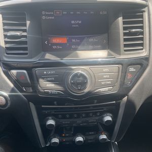 2017 Nissan PATHFINDER SV 缩略图 38