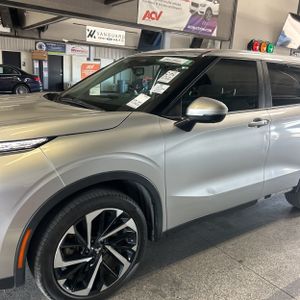 2022 Mitsubishi OUTLANDER SE — фото 2