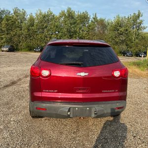 2010 Chevrolet TRAVERSE LT photo 7