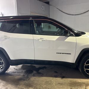 JEEP COMPASS LIMITED 4X4 - 10