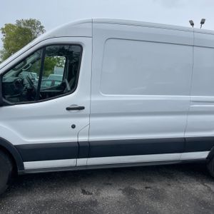 FORD TRANSIT 250 - 4