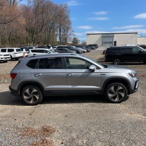 VOLKSWAGEN TAOS SE 4MOTION - 10