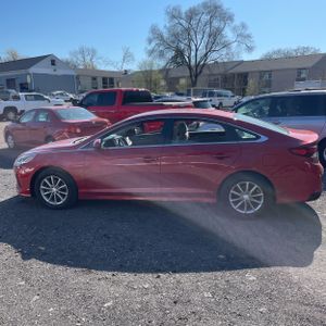 HYUNDAI SONATA SE - 3