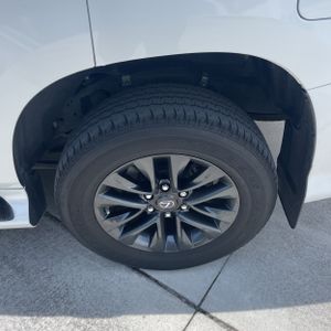 صورة مصغرة 18 لـ 2022 Lexus GX 460 BASE