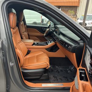 صورة مصغرة 33 لـ 2022 Lincoln AVIATOR BLACK LABEL