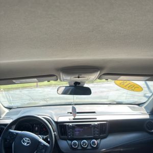 صورة 36 لـ 2018 Toyota RAV4 LE