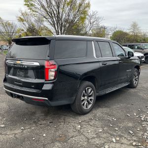 CHEVROLET SUBURBAN LT - 8