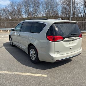 CHRYSLER PACIFICA TOURING-L - 5