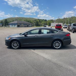 FORD FUSION SE - 3