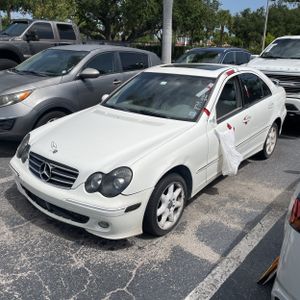 2005 Mercedes-BENZ C-CLASS photo 1