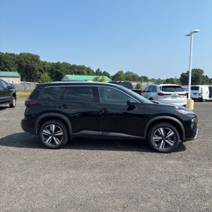 2026 Nissan ROGUE SL 照片 10