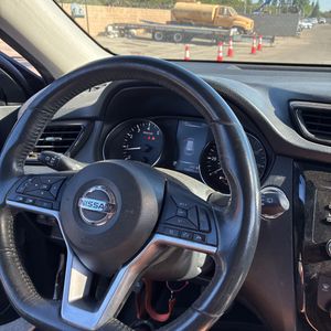 2017 Nissan ROGUE SV 缩略图 65