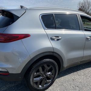 KIA SPORTAGE S - 9