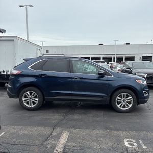FORD EDGE SEL - 10