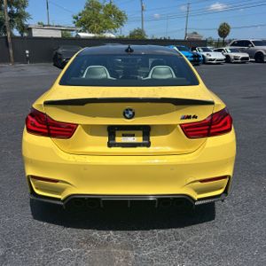 صورة 7 لـ 2019 BMW M4 BASE