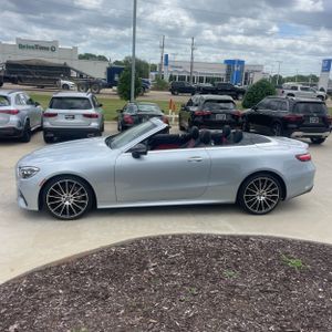 MERCEDES-BENZ E-CLASS - 3