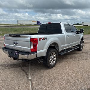 FORD F-250 SUPER DUTY LARIAT - 8
