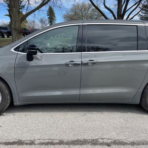 CHRYSLER PACIFICA SELECT - 4