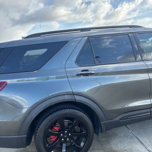FORD EXPLORER ST - 9