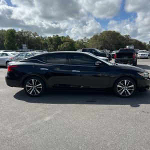 Nissan Maxima 3.5 SV - 10