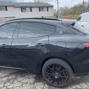 MASERATI LEVANTE S - 6