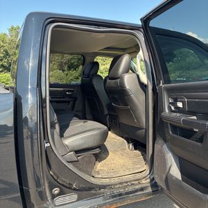2013 RAM 1500 SPORT 照片 35