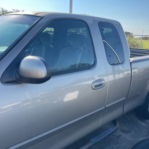 صورة 52 لـ 2001 FORD F-150 XLT
