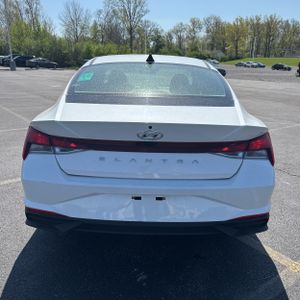 HYUNDAI ELANTRA SEL - 7