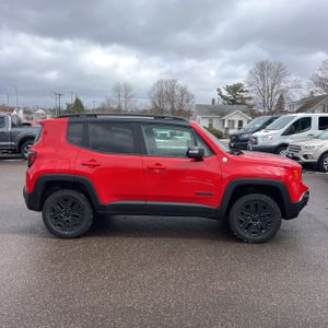 JEEP RENEGADE TRAILHAWK - 10