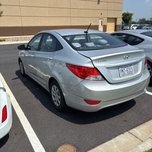 2013 Hyundai ACCENT GLS — фото 4