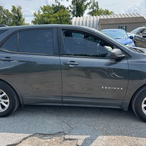 2018 Chevrolet EQUINOX LS — миниатюра 11