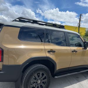 TOYOTA LAND CRUISER - 9