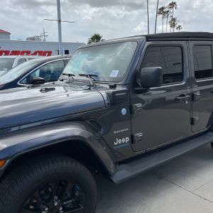 JEEP WRANGLER 4XE UNLIMITED SAHARA 4X4 - 2