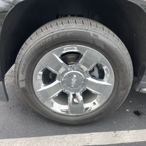 CHEVROLET TAHOE PREMIER - 10