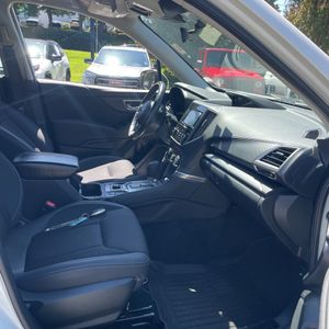 2024 Subaru FORESTER PREMIUM 照片 33