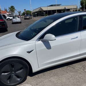 TESLA MODEL 3 LONG RANGE - 2