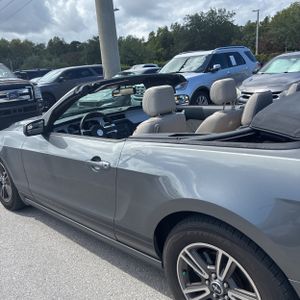 FORD MUSTANG V6 PREMIUM - 6