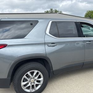 CHEVROLET TRAVERSE LS - 8