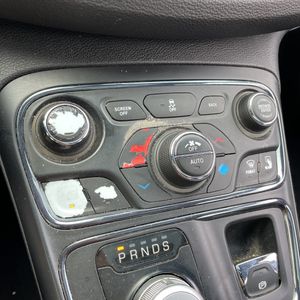 2015 Chrysler 200 S — миниатюра 68