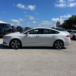 FORD FUSION SE - 3