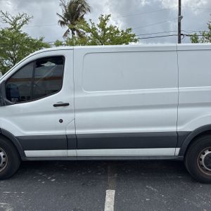 FORD TRANSIT 150 - 4