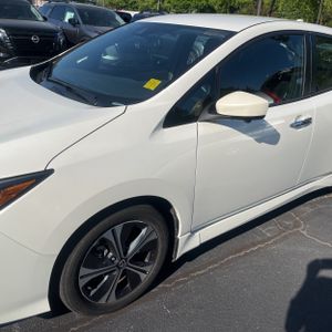 NISSAN LEAF SV PLUS - 2