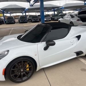 ALFA ROMEO 4C SPIDER - 2